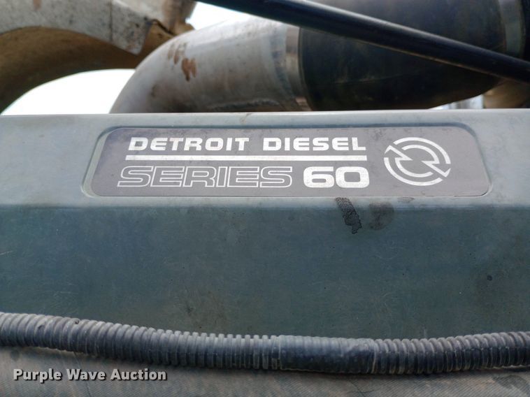 image for item NY9336 2007 Freightliner  FLD132 Classic XL semi truck