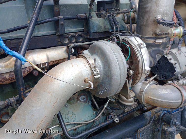 image for item NY9336 2007 Freightliner  FLD132 Classic XL semi truck