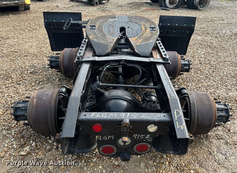 image for item OF9788 2015 Freightliner  semi truck rear end