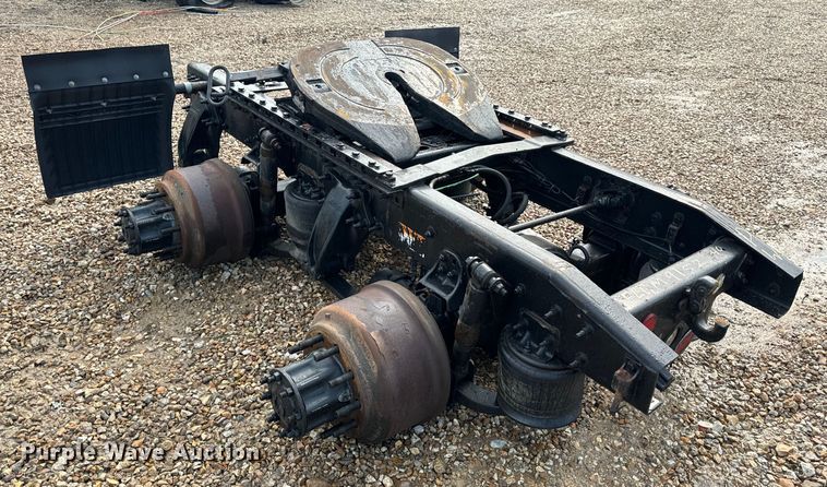 image for item OF9788 2015 Freightliner  semi truck rear end