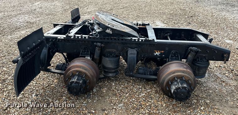 image for item OF9788 2015 Freightliner  semi truck rear end