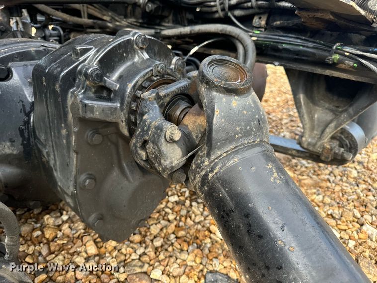 image for item OF9788 2015 Freightliner  semi truck rear end