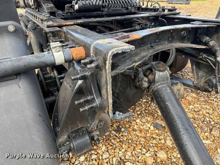 image for item OF9788 2015 Freightliner  semi truck rear end