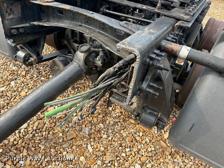 image for item OF9788 2015 Freightliner  semi truck rear end