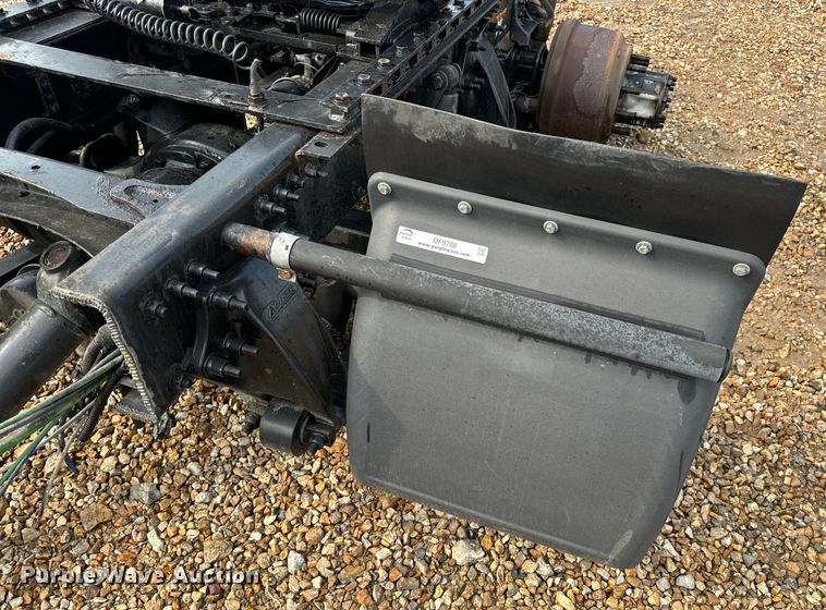 image for item OF9788 2015 Freightliner  semi truck rear end