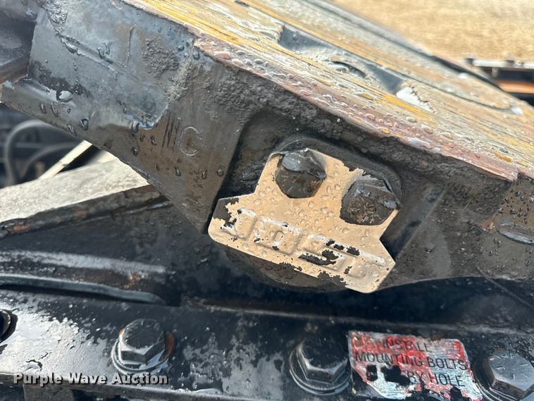 image for item OF9788 2015 Freightliner  semi truck rear end