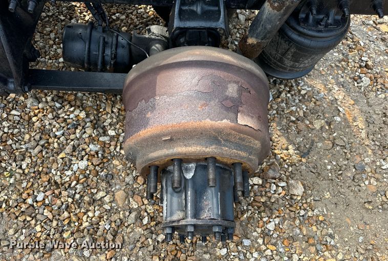 image for item OF9788 2015 Freightliner  semi truck rear end