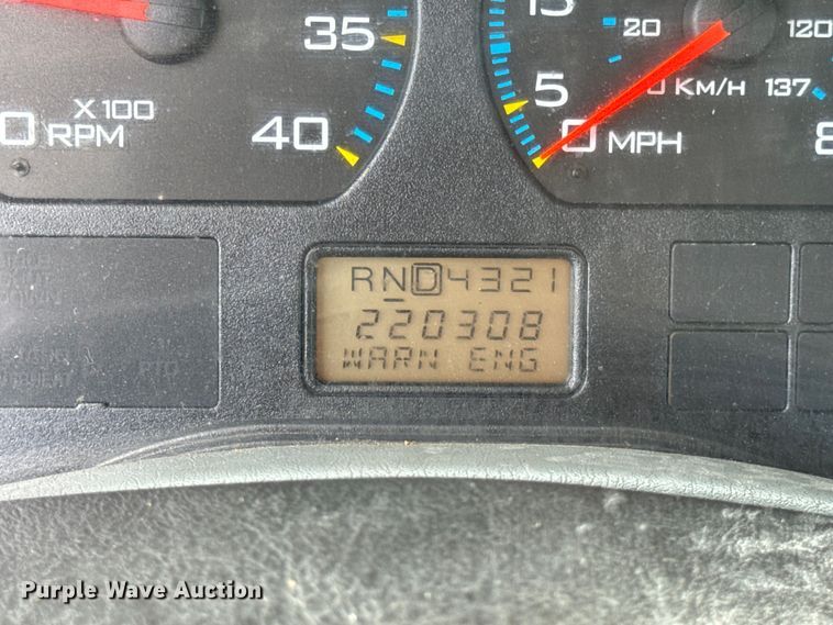 image for item OF9789 2006 International  7400 flatbed truck