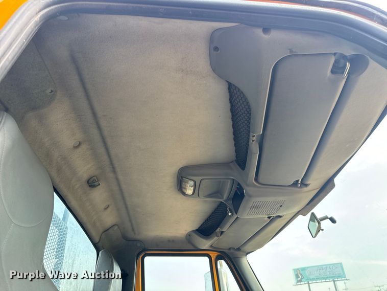 image for item OF9789 2006 International  7400 flatbed truck