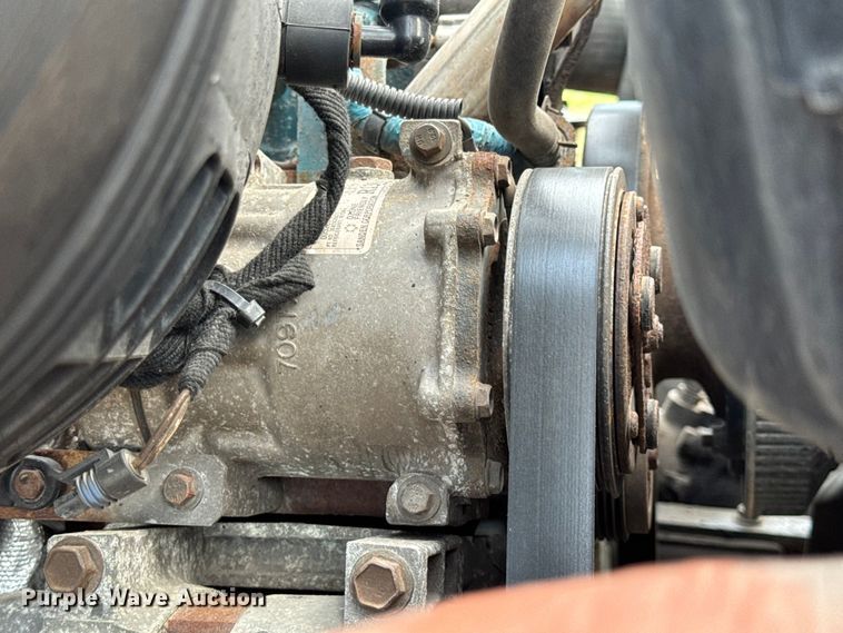 image for item OF9789 2006 International  7400 flatbed truck