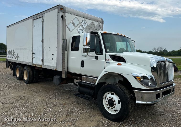 image for item OF9790 2009 International  WorkStar 7500 box truck