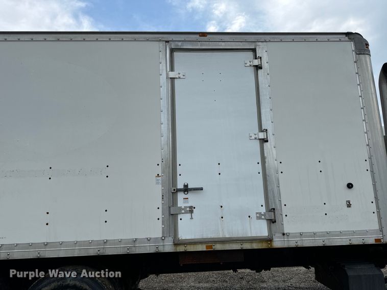 image for item OF9790 2009 International  WorkStar 7500 box truck