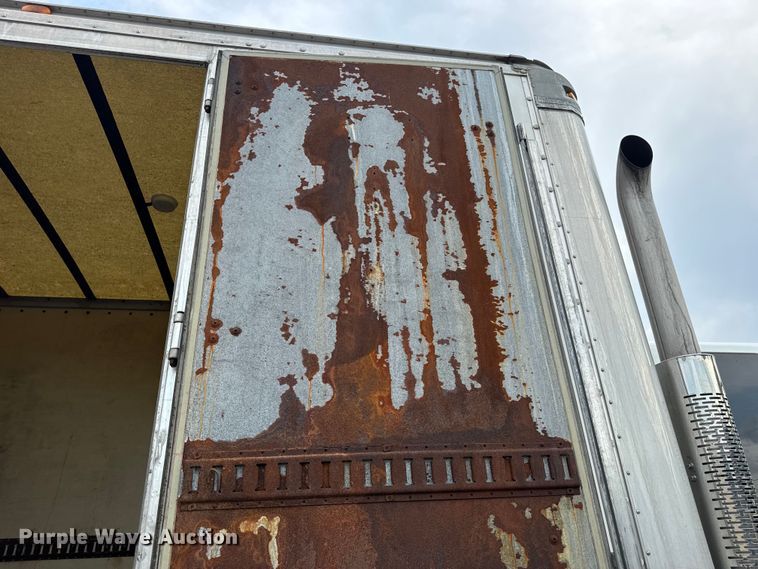 image for item OF9790 2009 International  WorkStar 7500 box truck