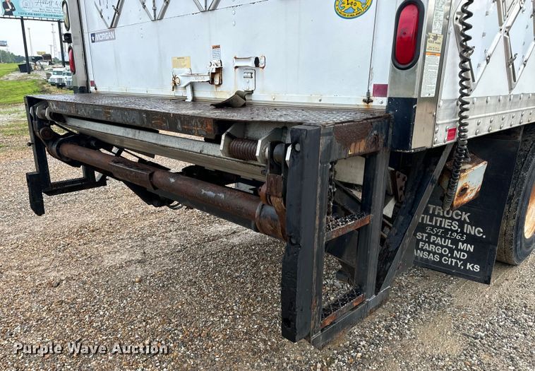 image for item OF9790 2009 International  WorkStar 7500 box truck