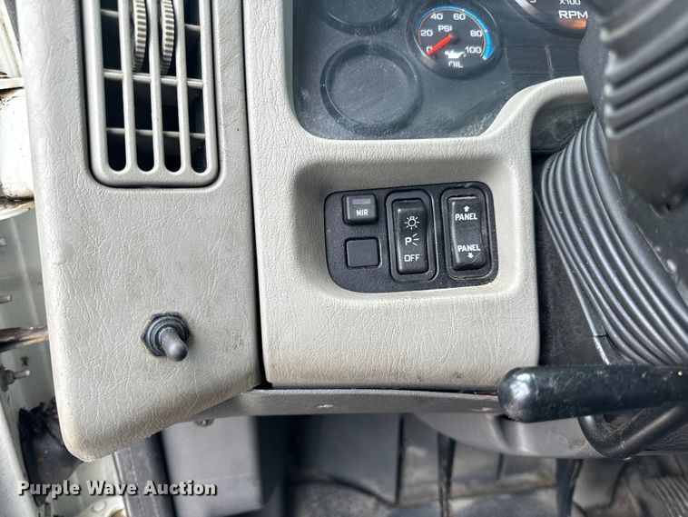 image for item OF9790 2009 International  WorkStar 7500 box truck