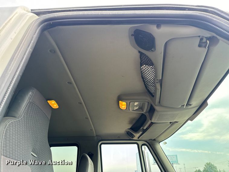 image for item OF9790 2009 International  WorkStar 7500 box truck