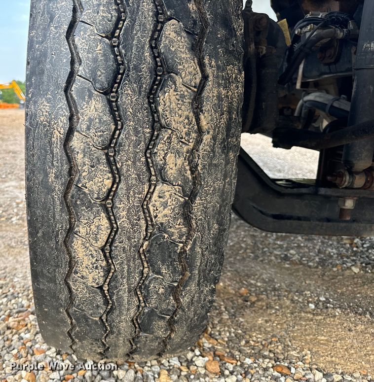 image for item OF9790 2009 International  WorkStar 7500 box truck