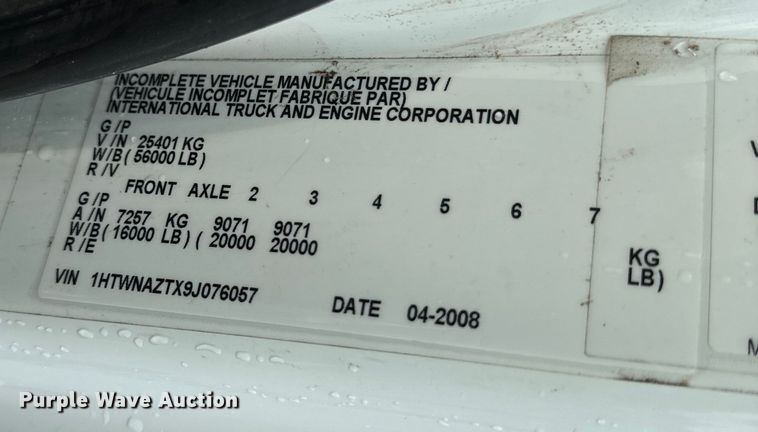 image for item OF9790 2009 International  WorkStar 7500 box truck