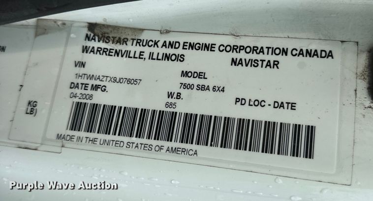 image for item OF9790 2009 International  WorkStar 7500 box truck