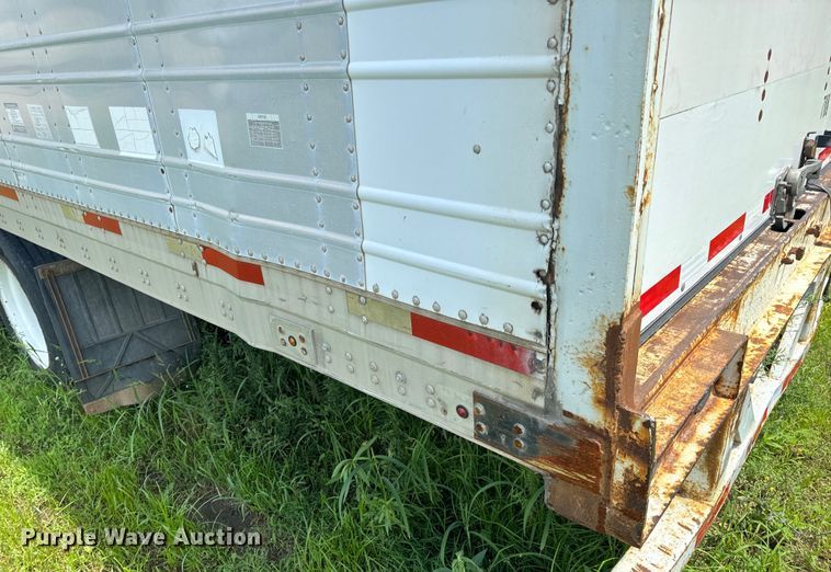 image for item OF9866 2000 Trailmobile dry van trailer