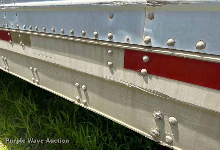 image for item OF9866 2000 Trailmobile dry van trailer