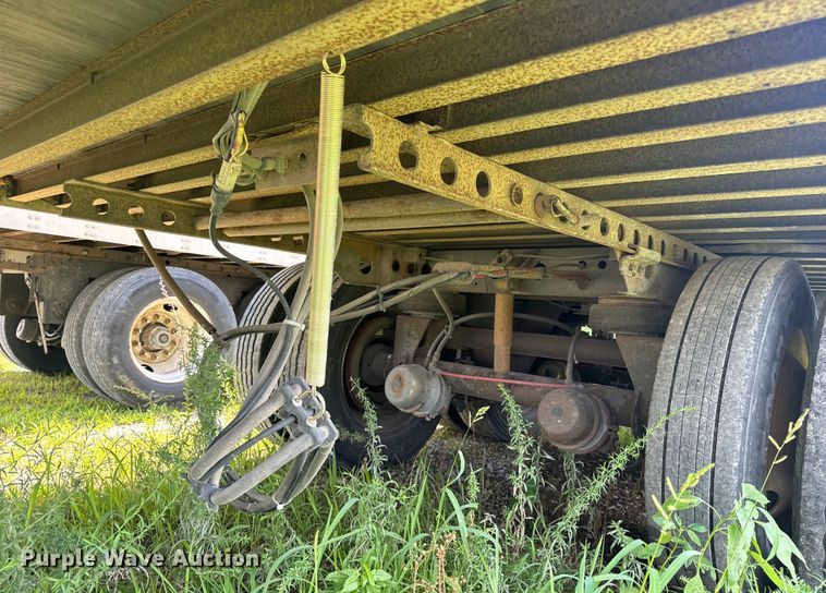 image for item OF9866 2000 Trailmobile dry van trailer