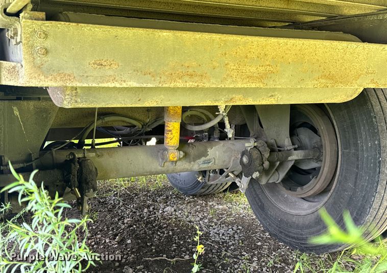 image for item OF9866 2000 Trailmobile dry van trailer