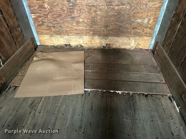 image for item OF9866 2000 Trailmobile dry van trailer