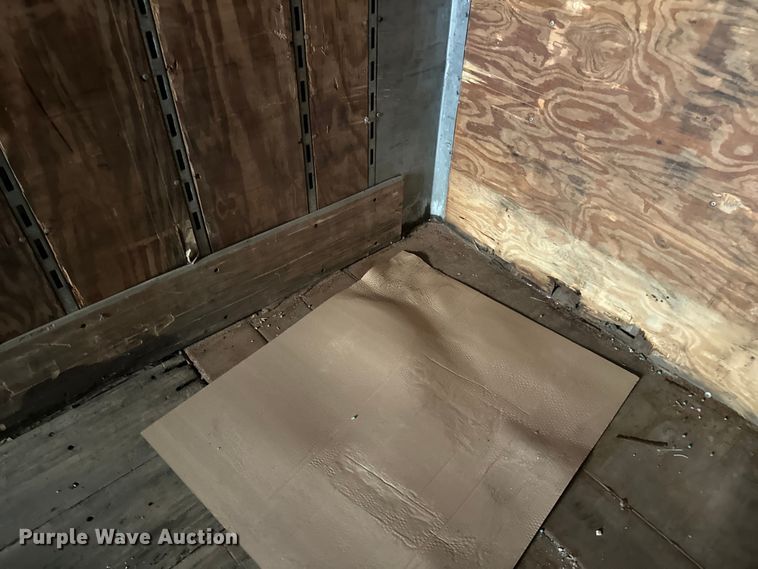 image for item OF9866 2000 Trailmobile dry van trailer