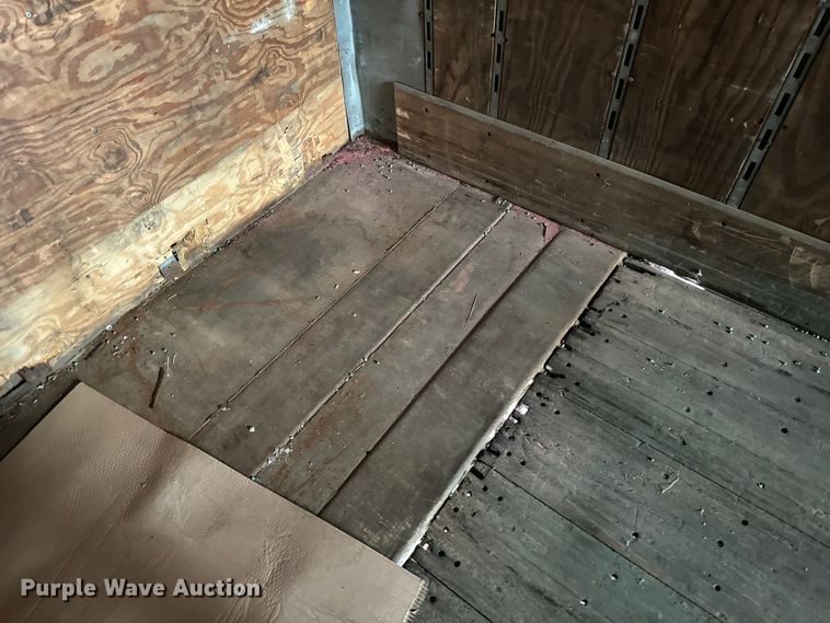 image for item OF9866 2000 Trailmobile dry van trailer