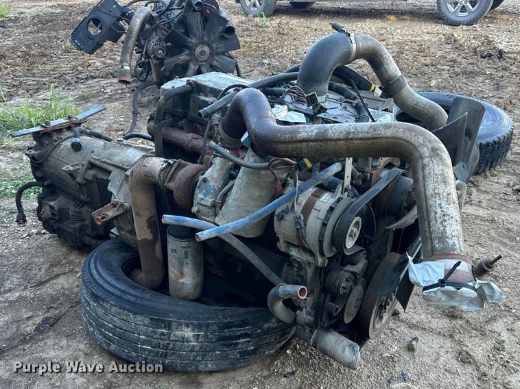 image for item OF9872 International  DT466 engine