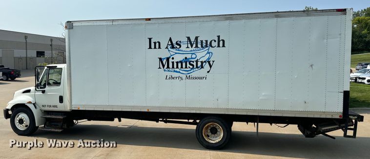 image for item OF9881 2007 International  4300 box truck