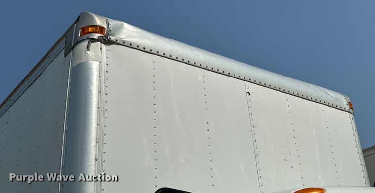 image for item OF9881 2007 International  4300 box truck