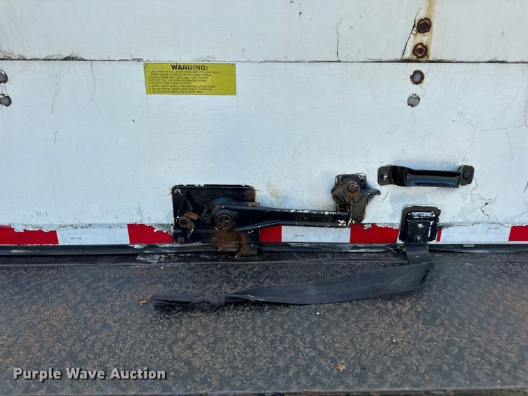 image for item OF9881 2007 International  4300 box truck