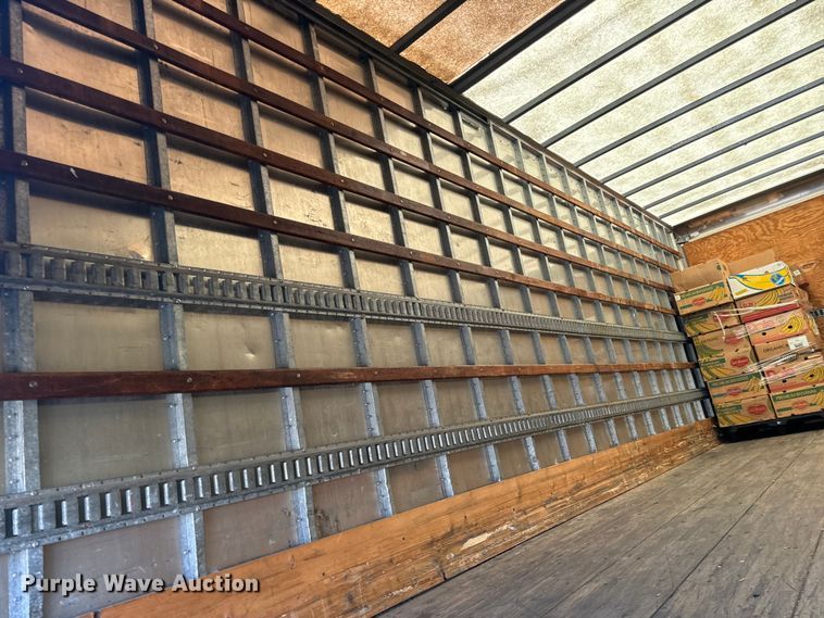 image for item OF9881 2007 International  4300 box truck