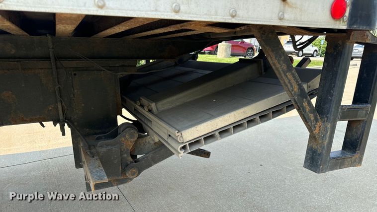 image for item OF9881 2007 International  4300 box truck