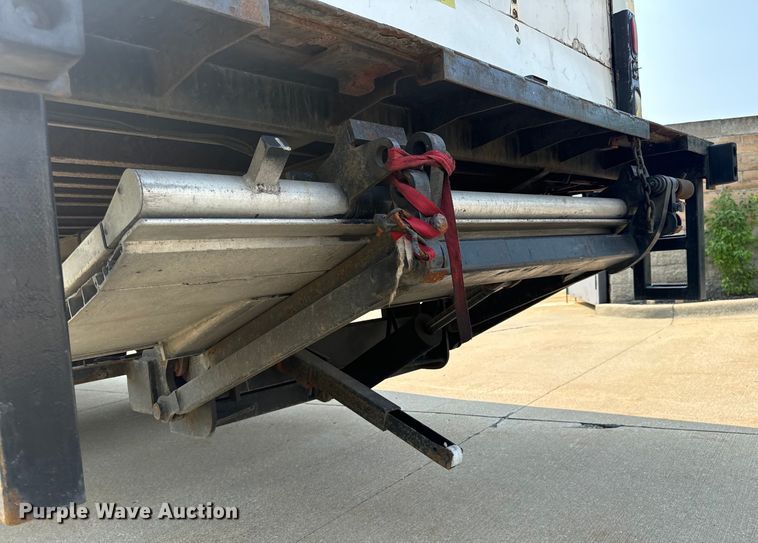 image for item OF9881 2007 International  4300 box truck