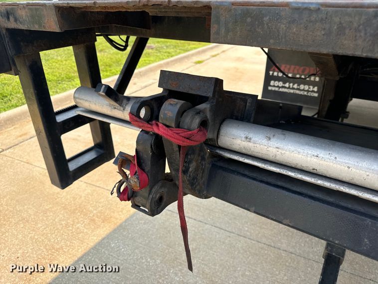 image for item OF9881 2007 International  4300 box truck