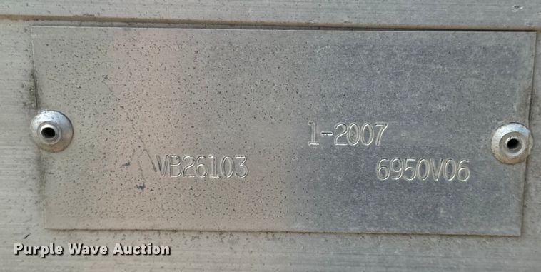 image for item OF9881 2007 International  4300 box truck