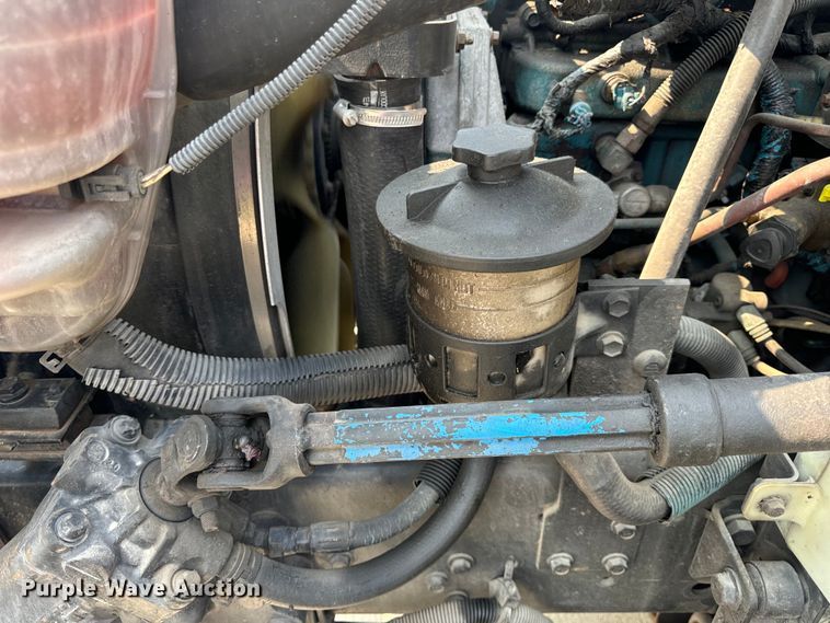 image for item OF9881 2007 International  4300 box truck