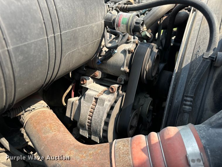 image for item OF9881 2007 International  4300 box truck