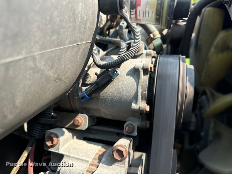 image for item OF9881 2007 International  4300 box truck