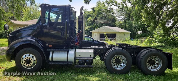 image for item OJ9744 2010 International  8600 SBA 6x4 semi truck