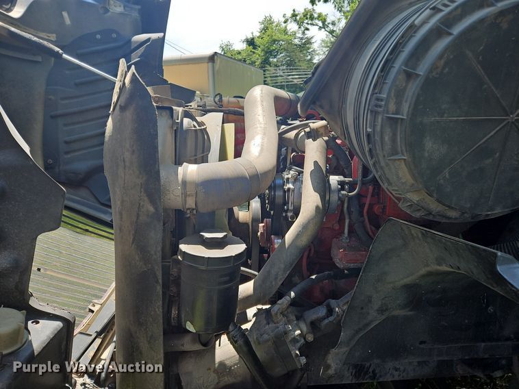 image for item OJ9744 2010 International  8600 SBA 6x4 semi truck