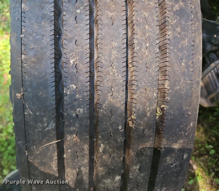 image for item OJ9744 2010 International  8600 SBA 6x4 semi truck