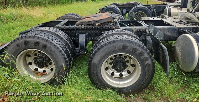 image for item OK9967 2019 Freightliner  Cascadia  semi truck