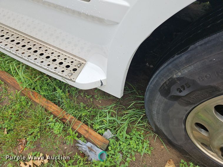 image for item OK9967 2019 Freightliner  Cascadia  semi truck