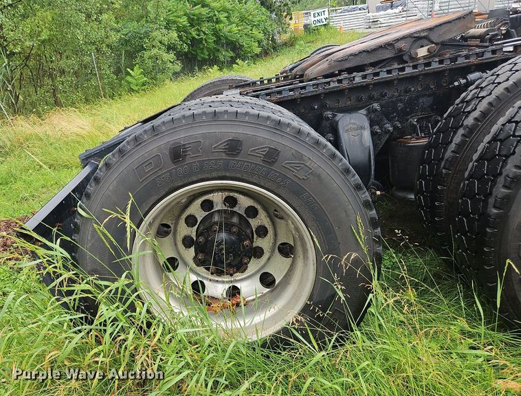 image for item OK9967 2019 Freightliner  Cascadia  semi truck