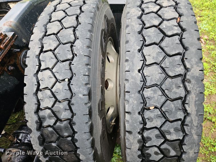 image for item OK9967 2019 Freightliner  Cascadia  semi truck