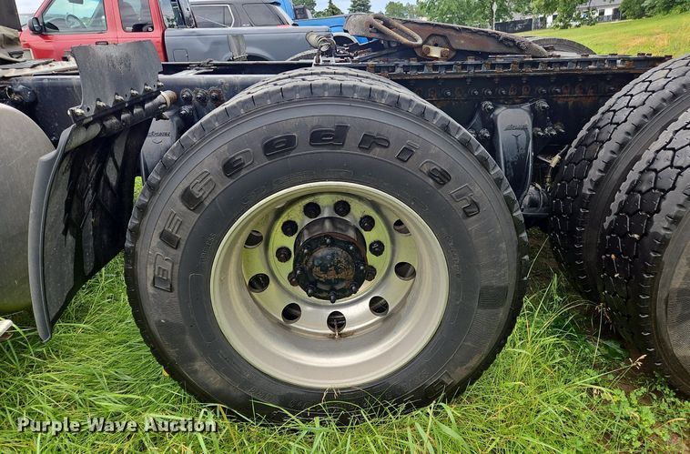 image for item OK9967 2019 Freightliner  Cascadia  semi truck